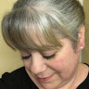 Meet your Posher, Corina